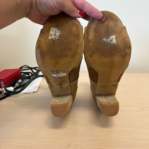 Torrid Tan Patchwork Suede Peep Toe Bootie sz 9.5W - Picture 5 of 5